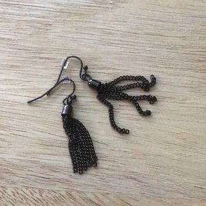 Fun dangly earrings.   Never worn, excellent condition